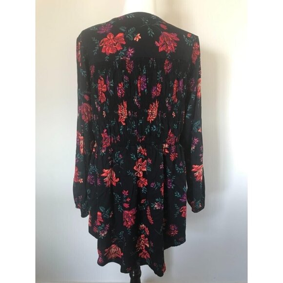 TORRID Long Sleeve Tunic Top Size 1 Button Up Shirred Bodice Black Bright Floral - Picture 5 of 8